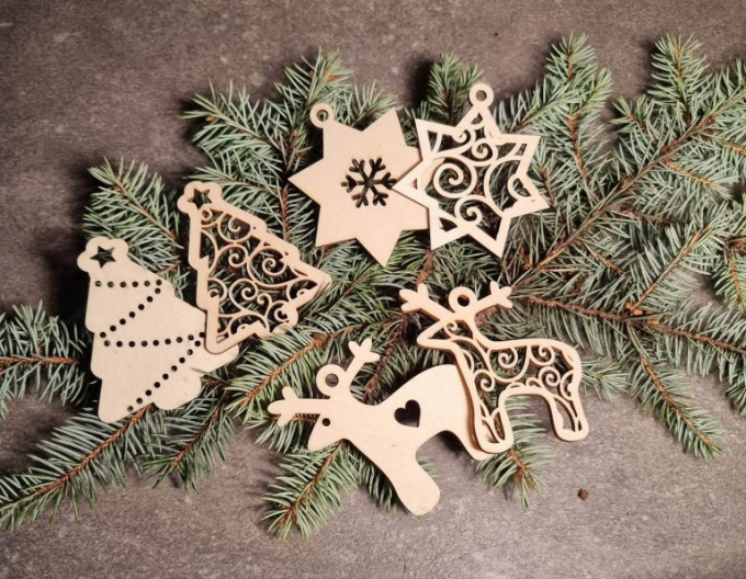 Tradičný set  - box s vianočnými ozdobami