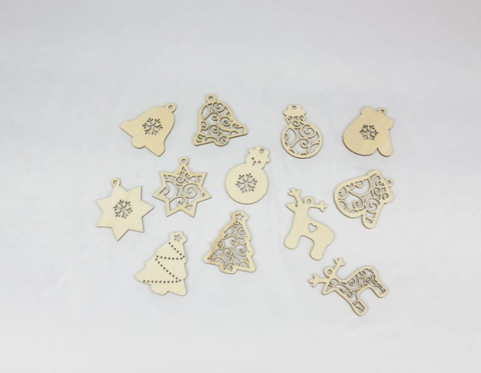 Tradičný set  - box s vianočnými ozdobami