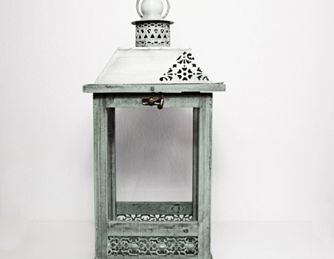 Lampáš drevený zelený