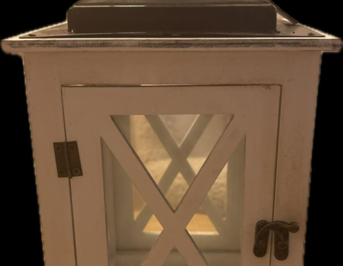 Lampáš drevený biely